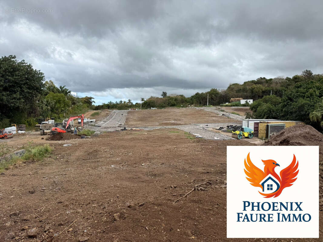 Terrain à SAINT-LOUIS