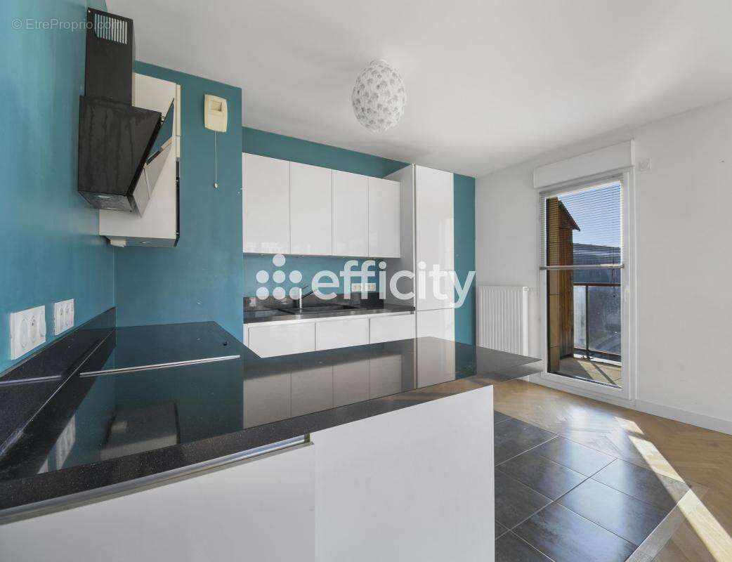 Appartement à BOIS-COLOMBES