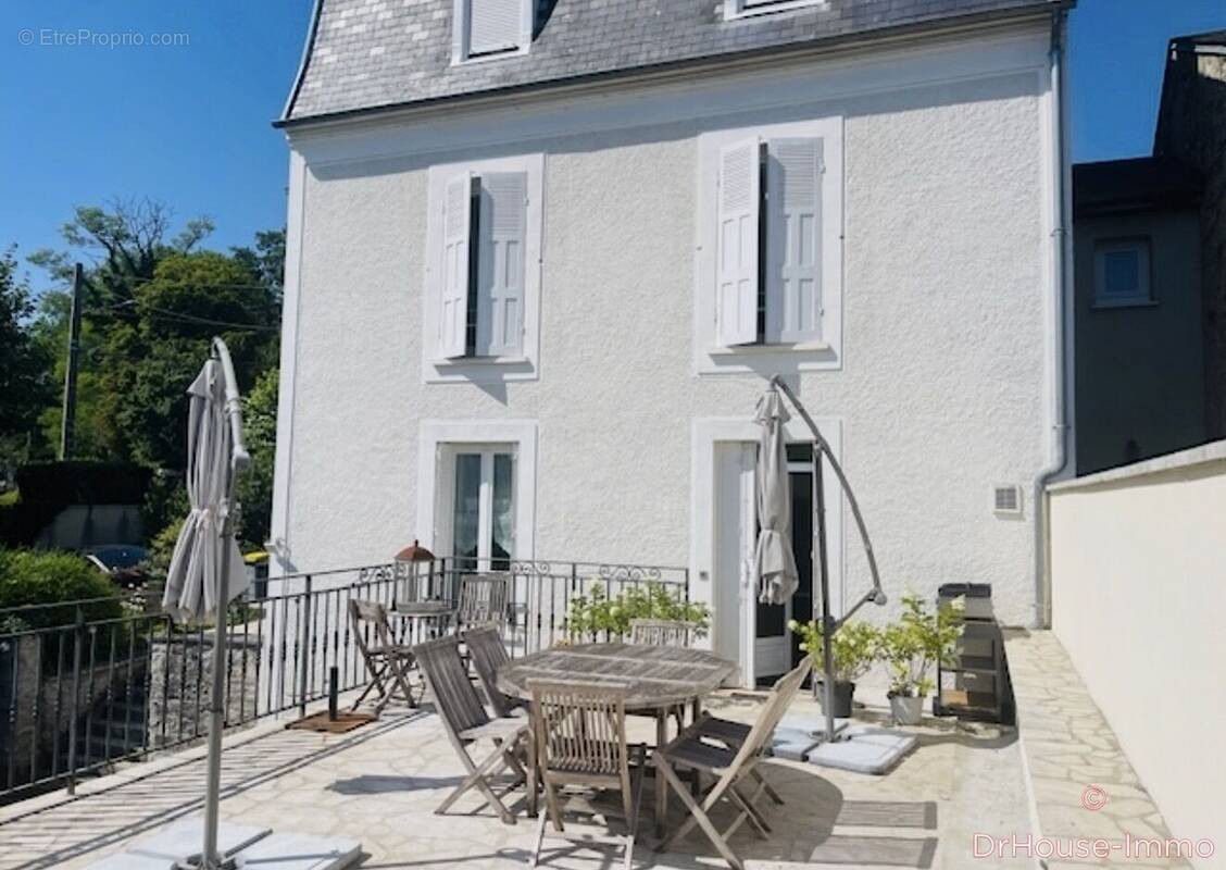 Maison à SAINT-PIERRE-LES-NEMOURS