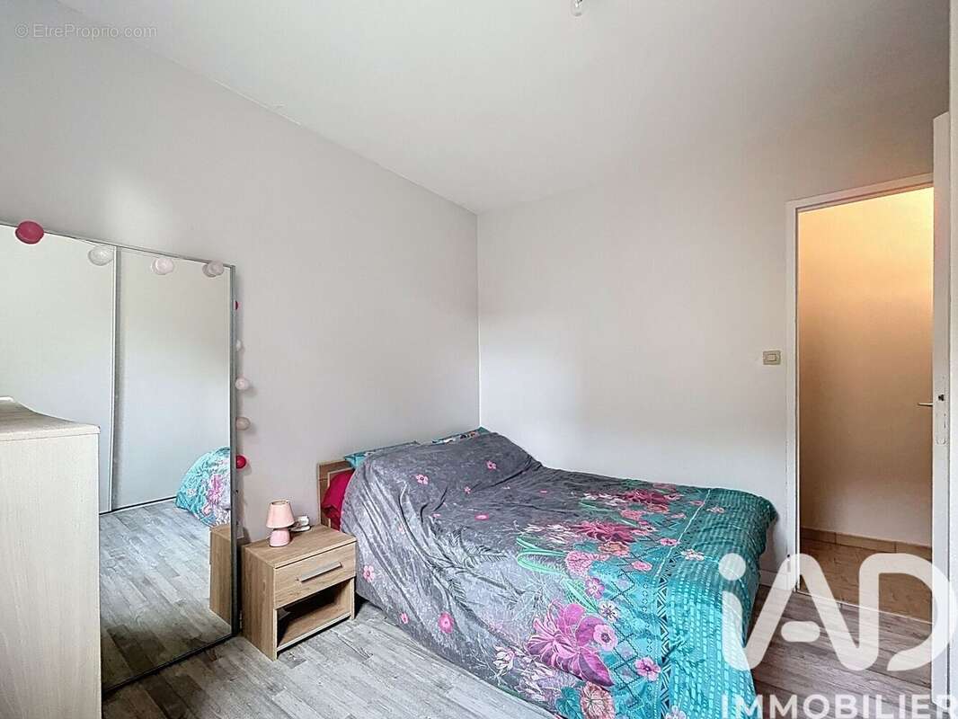 Photo 4 - Appartement à UNIEUX