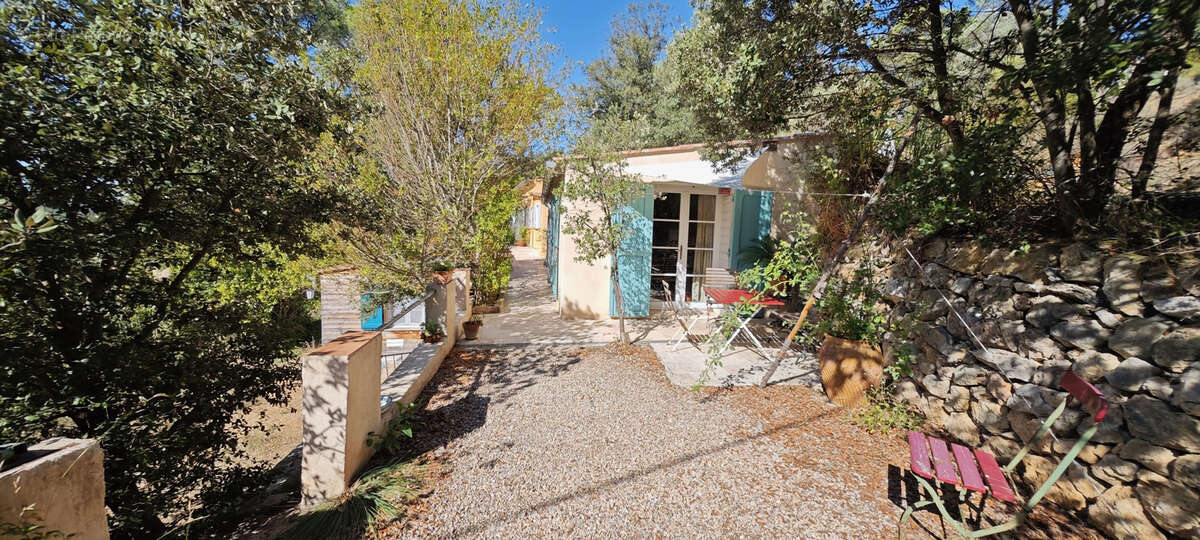 Propriété avec dépendances et vue montagne à Barjols - photo 23