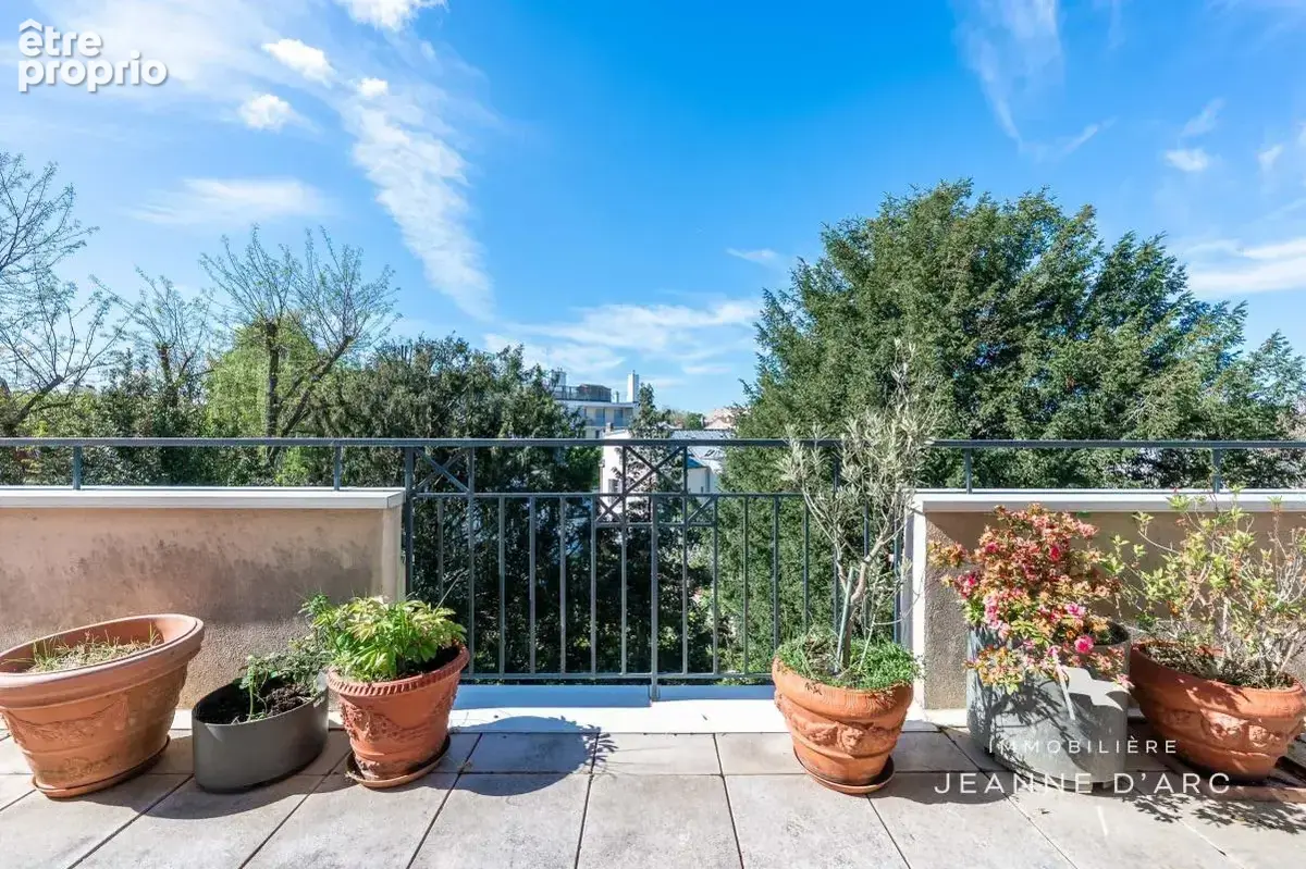 Versailles Clagny - Appartement en Duplex de 137 m² habitables, 200 m² au sol 7 pièces - 4 chambres 1 Bureau - Ascenseur, cave,  - photo 22