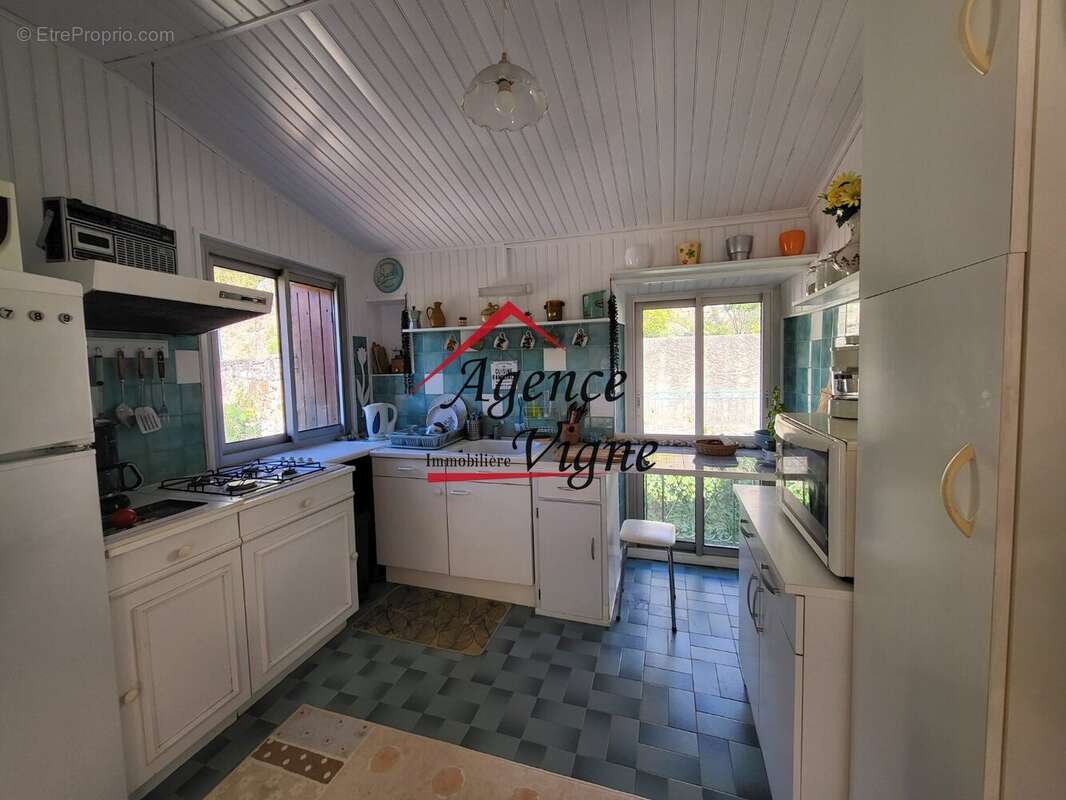 Appartement à ROBIAC-ROCHESSADOULE