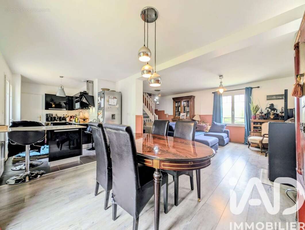 Photo 9 - Maison à OINVILLE-SUR-MONTCIENT