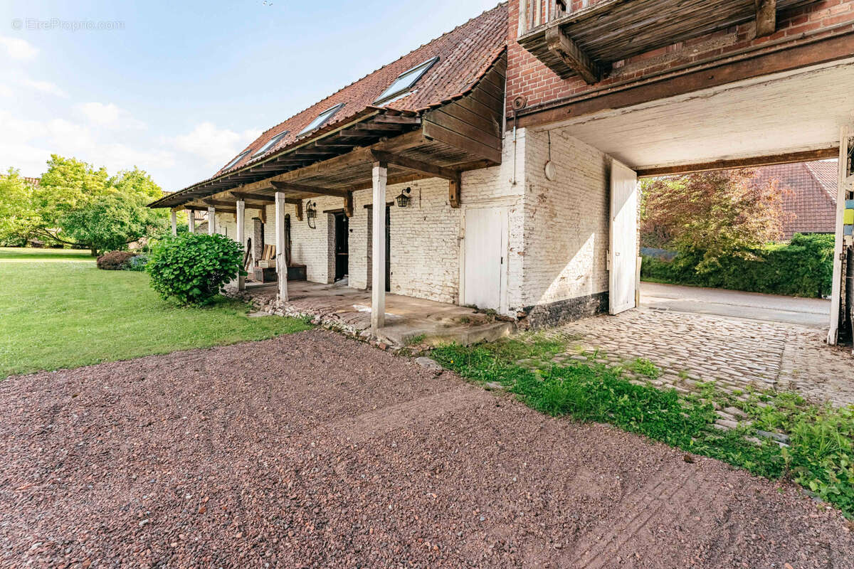 Maison à CAMPHIN-EN-CAREMBAULT