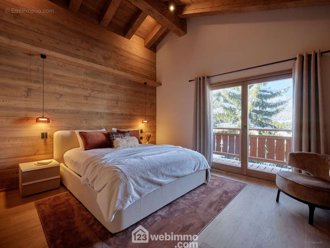 Les chambres sont équipées de moquettes haut de gamme, pour un confort optimal. - Maison à CREST-VOLAND