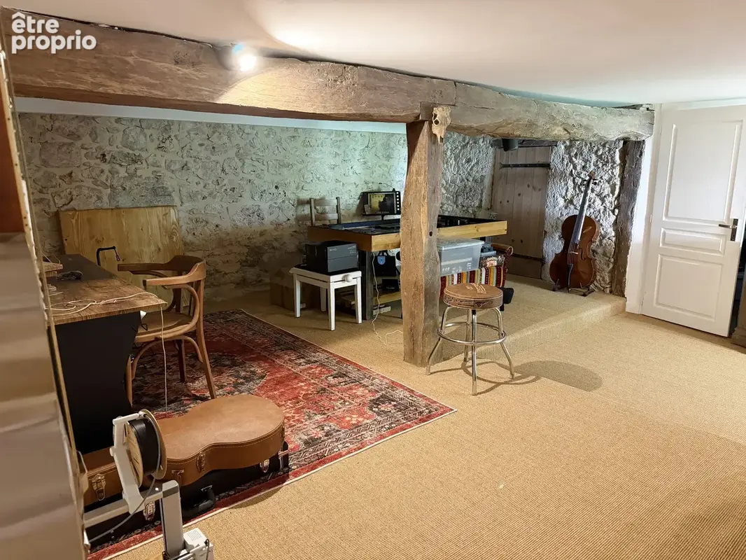 Charmante propriété avec Gîte indépendant, piscine et pigeonnier sur près de 4000m2 - photo 16