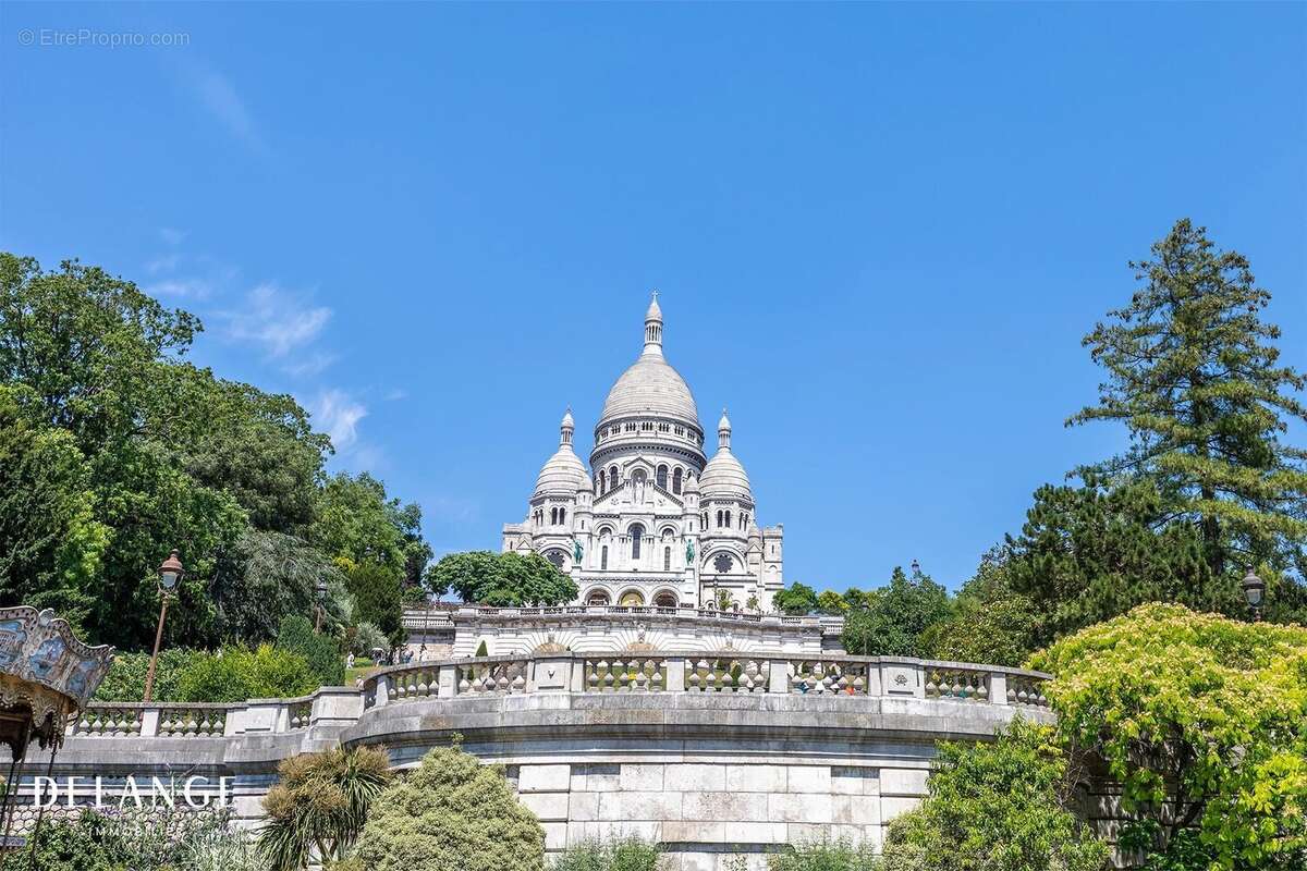 Appartement à PARIS-18E