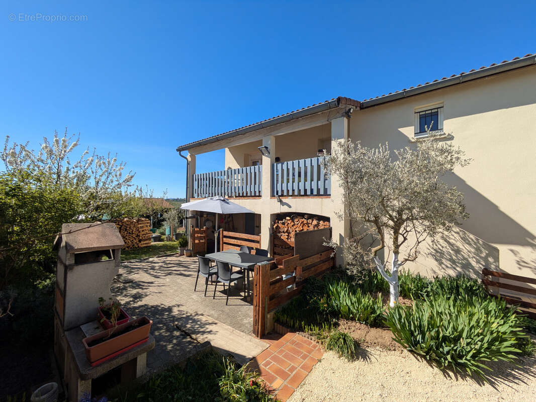 Maison à SAINT-VICTOR