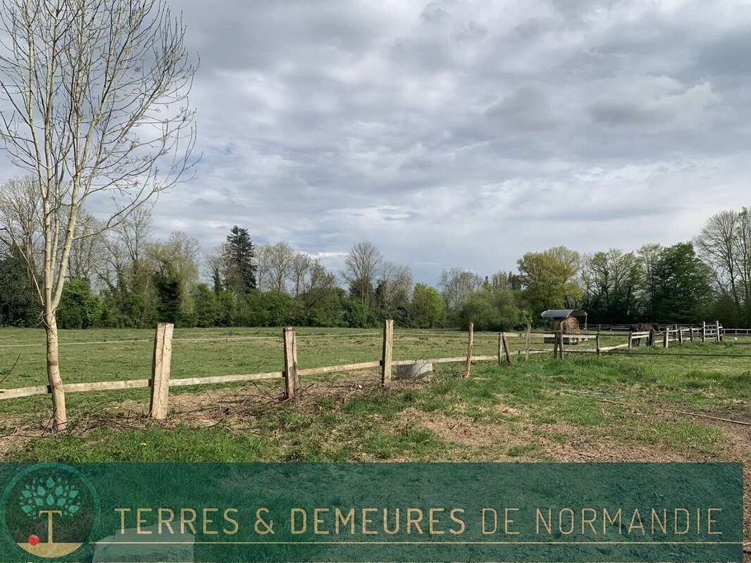 Maison à CAPELLE-LES-GRANDS