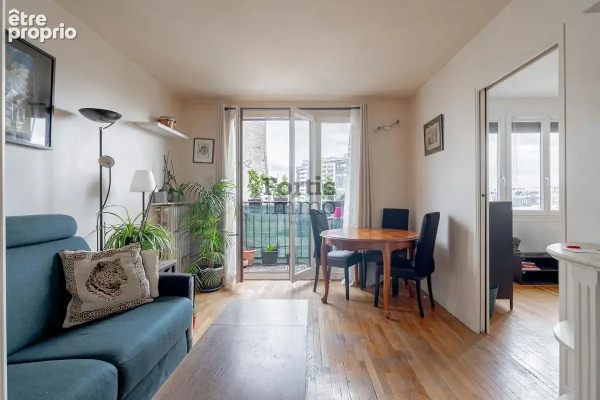 Paris 20 - gambetta - 4p etage eleve balcon vue degagee - photo 2
