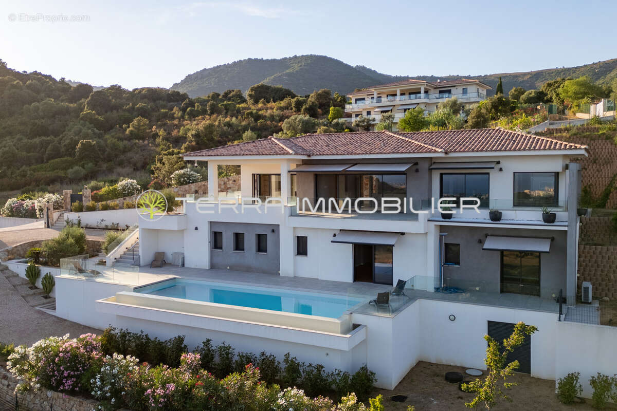 Ajaccio villa d'exception 260m2 - photo 10