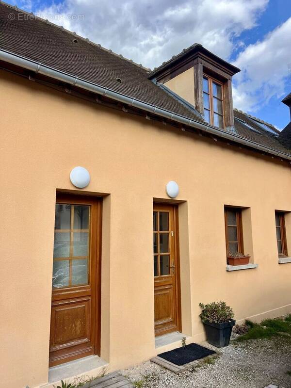 Appartement à HOUDAN