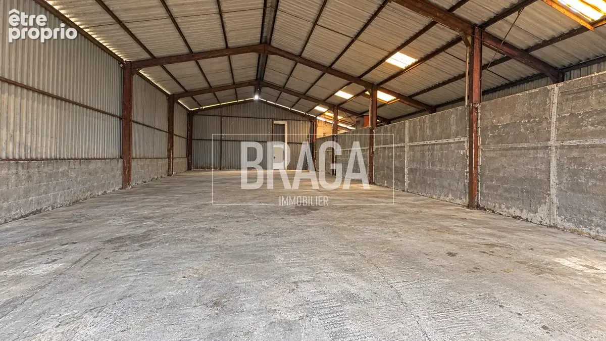 Hangar 300m2 - photo 5