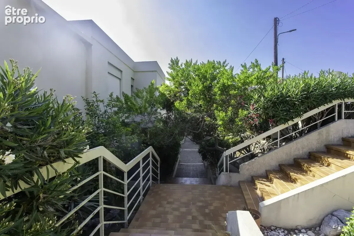 Nice – bas de bellet  3 pièces de 63 m² – terrasse de 35 m² – vue mer panoramique – garage - photo 19