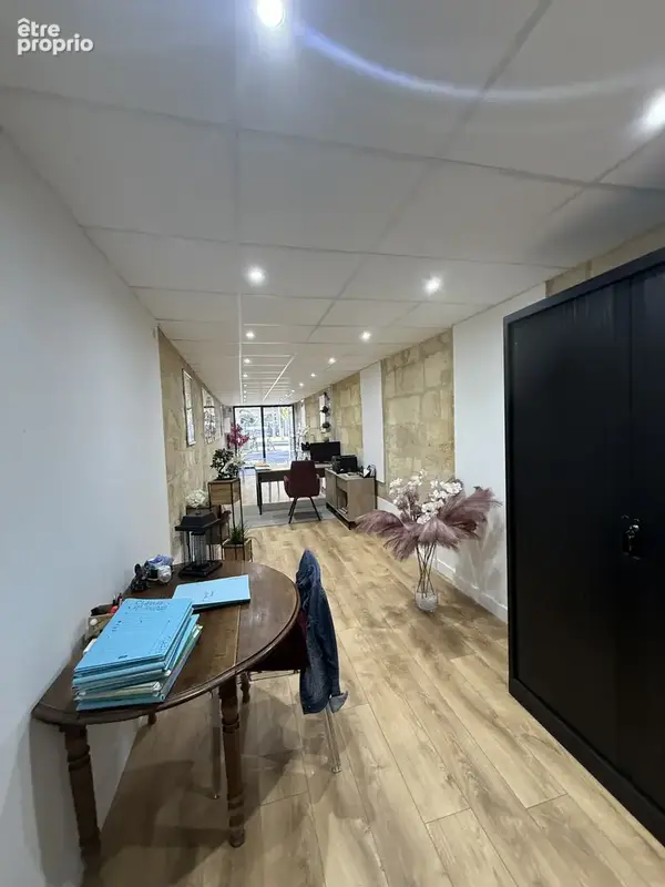 Lot de 2 murs commerciaux Stalingrad - photo 6