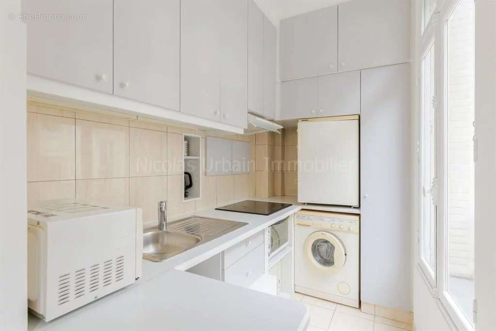 Appartement à PARIS-7E
