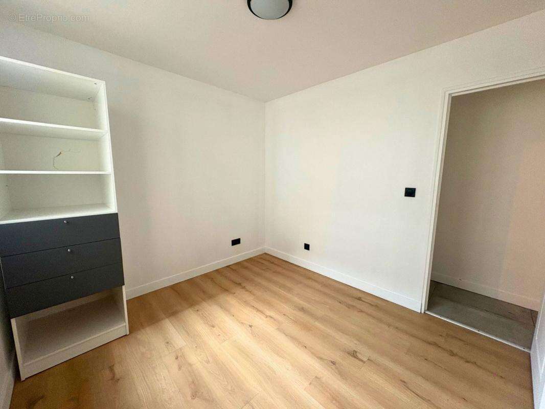 Commerce à VERSAILLES