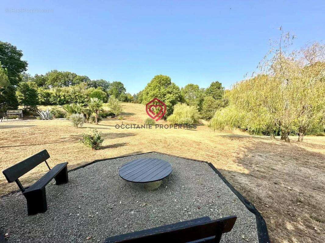 Magnifique ferme avec piscine, dépendances, lac et 6,2 hectares de terrain proche Miélan Gers - photo 16