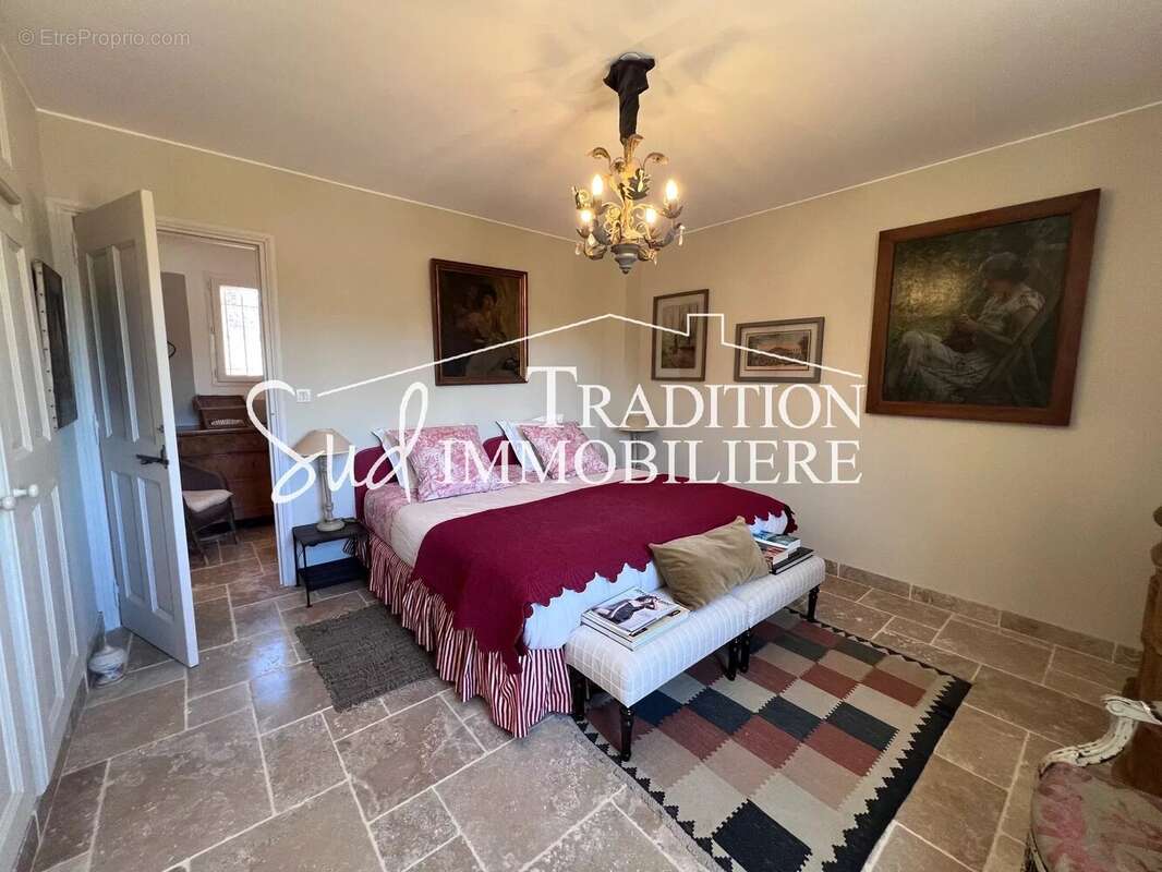 Maison à MAUSSANE-LES-ALPILLES