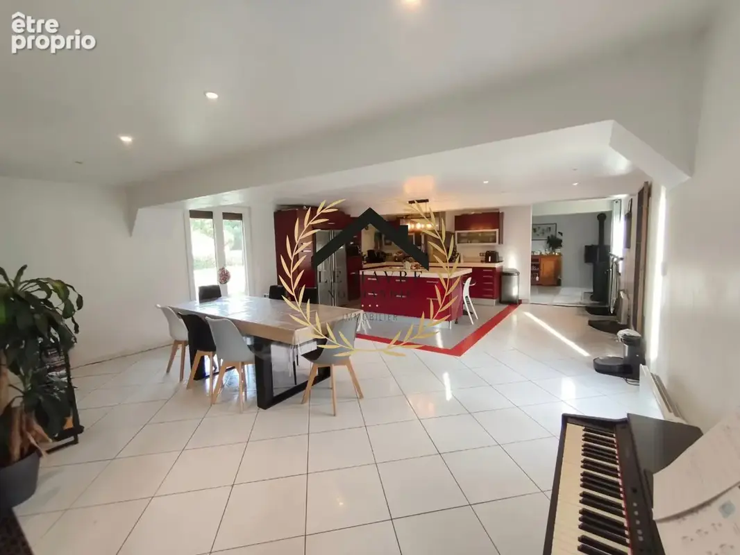 Maison 6 pièces 155 m² à vendre à Bec-De-Mortagne (76110) - photo 3
