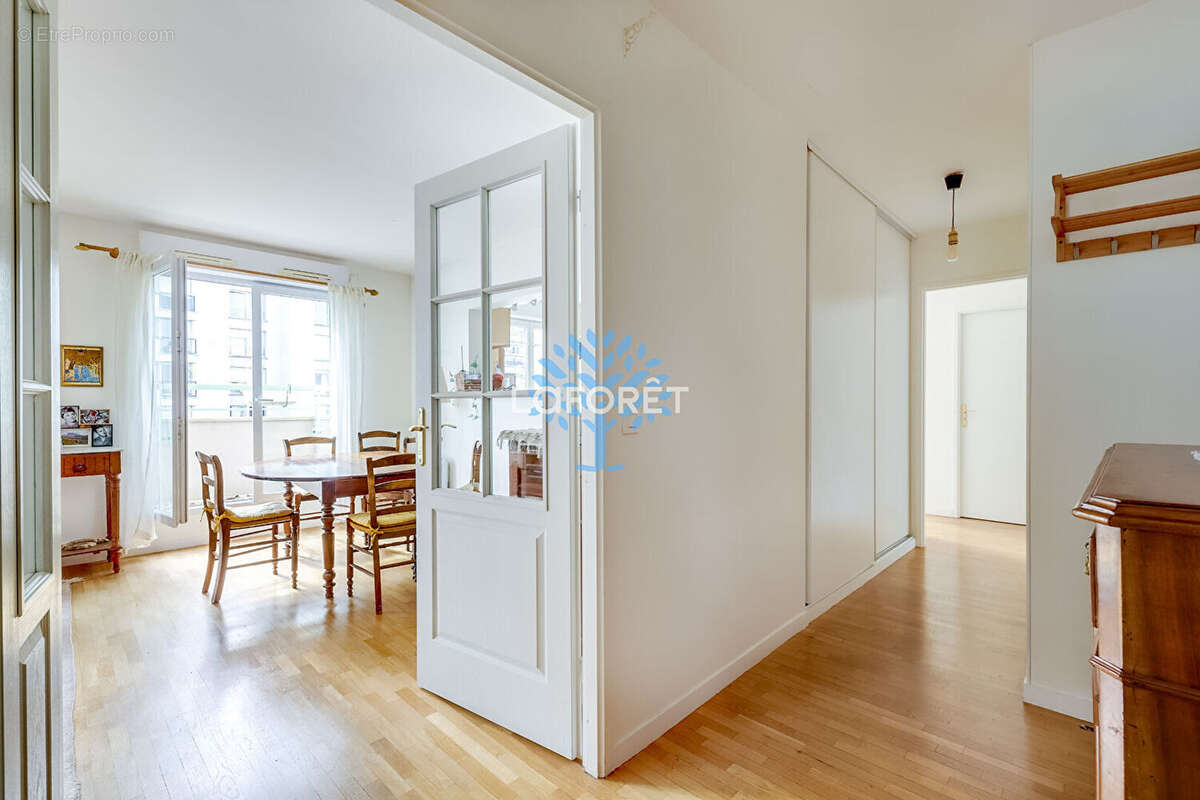 Appartement à PARIS-20E