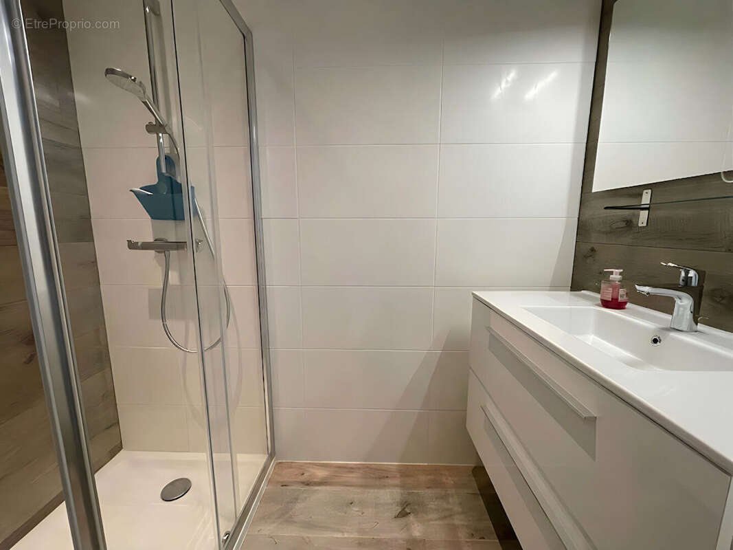 À vendre - Maison de ville au coeur de Bénodet - 121 m² habitables - Fort potentiel locatif - photo 6
