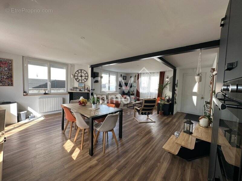 Maison à AIGREFEUILLE-SUR-MAINE