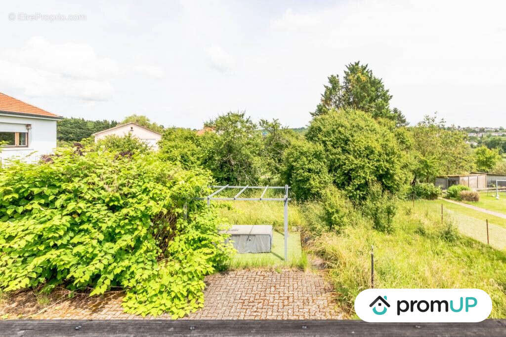 Maison à BOUZONVILLE