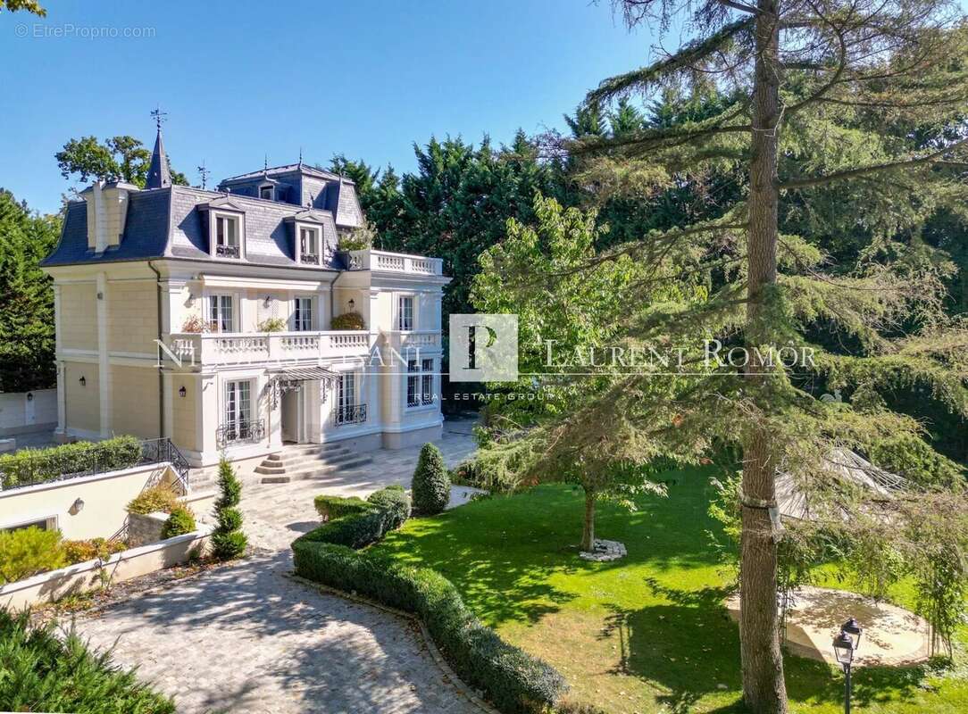 Maison à MAISONS-LAFFITTE