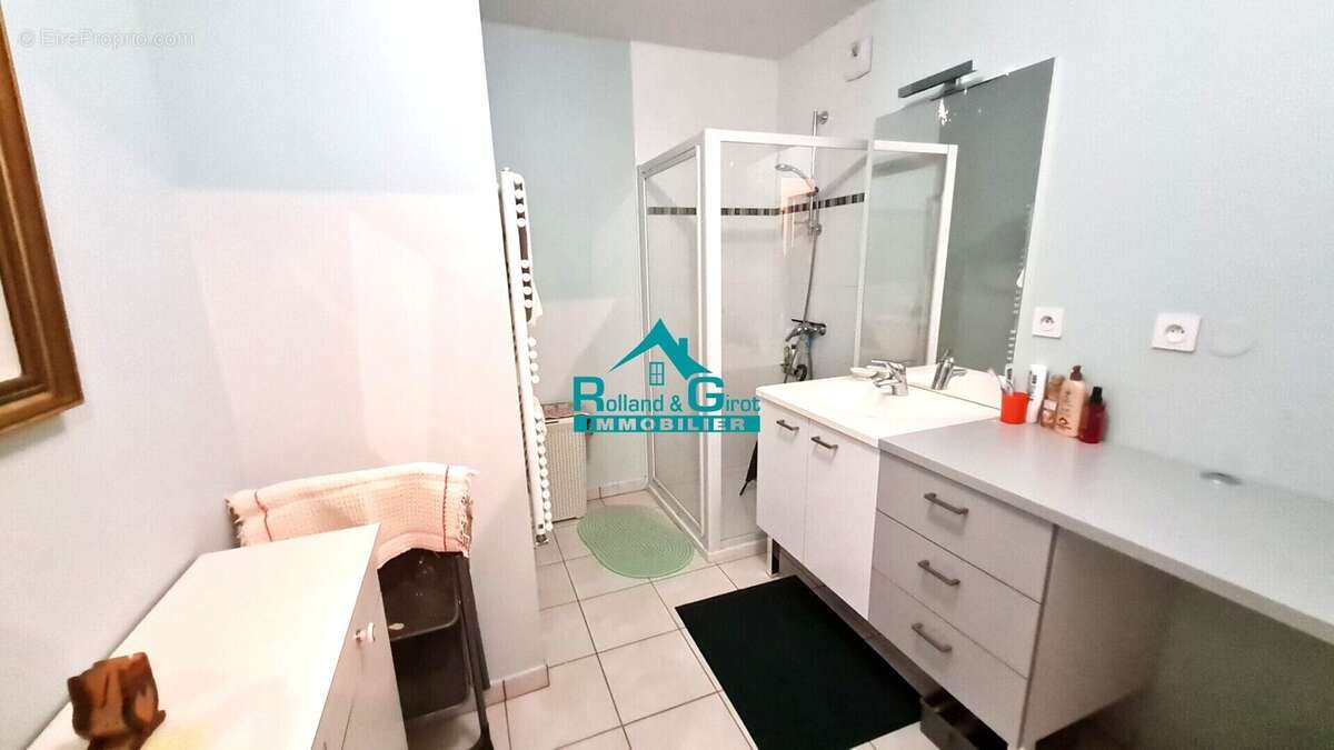 Appartement à LIFFRE