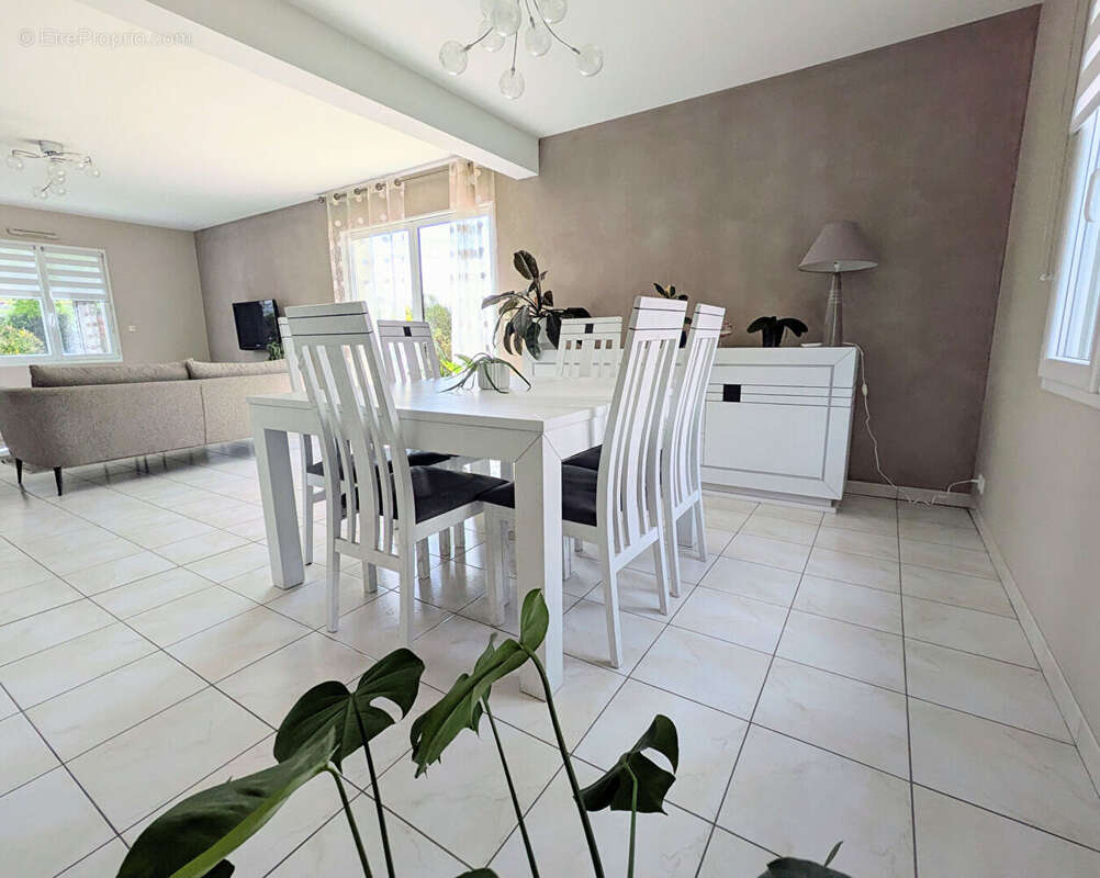 Maison à LA CHAPELLE-SUR-ERDRE