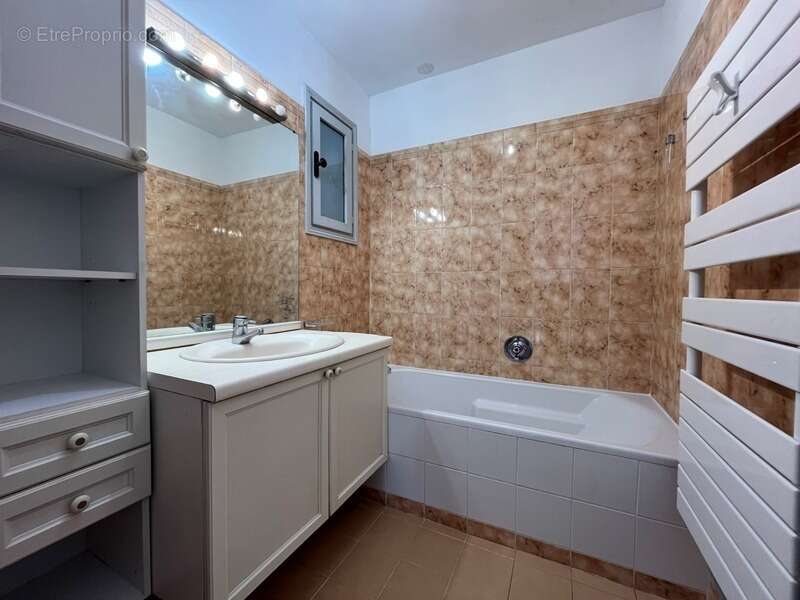 Maison à AURIBEAU-SUR-SIAGNE