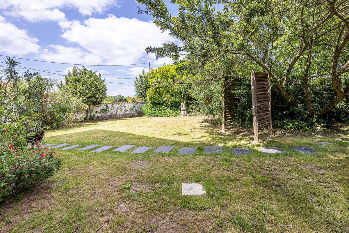 Maison à VAUX-SUR-MER