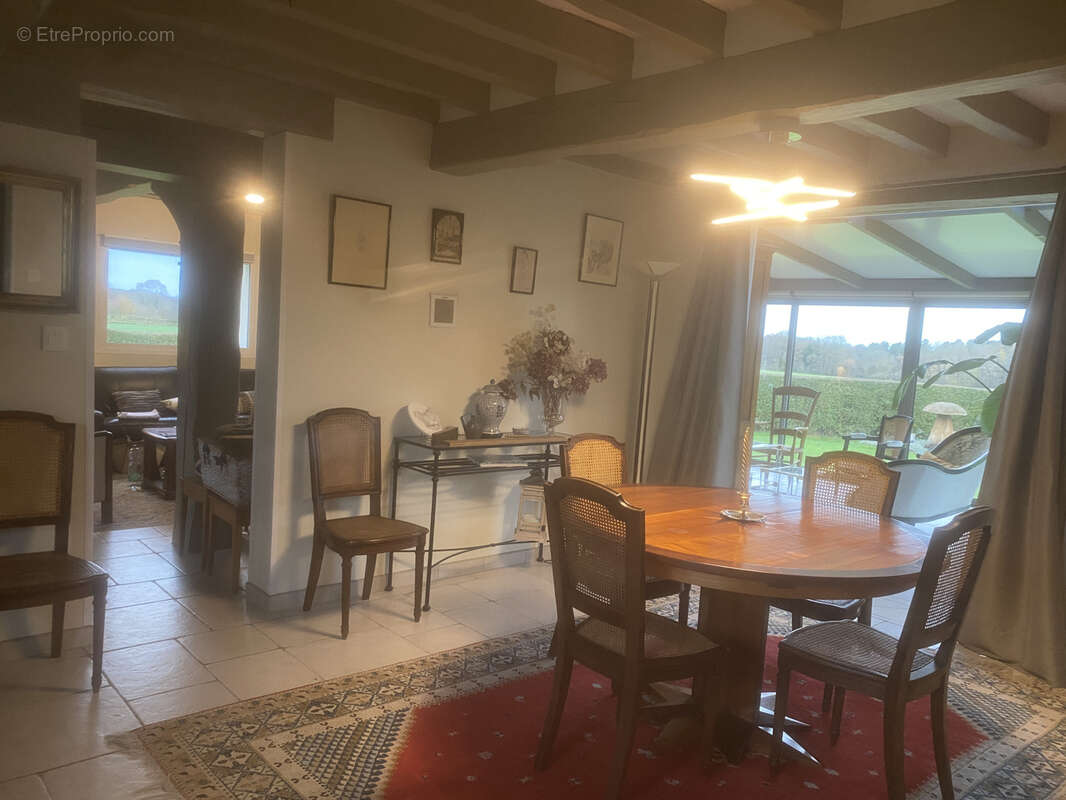 Maison à LE BEC-HELLOUIN