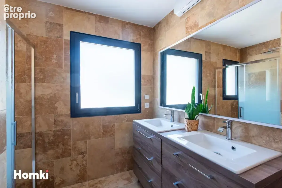 Maison/Villa T5 de 134 m² à L'Isle-sur-la-Sorgue 84800 - photo 19