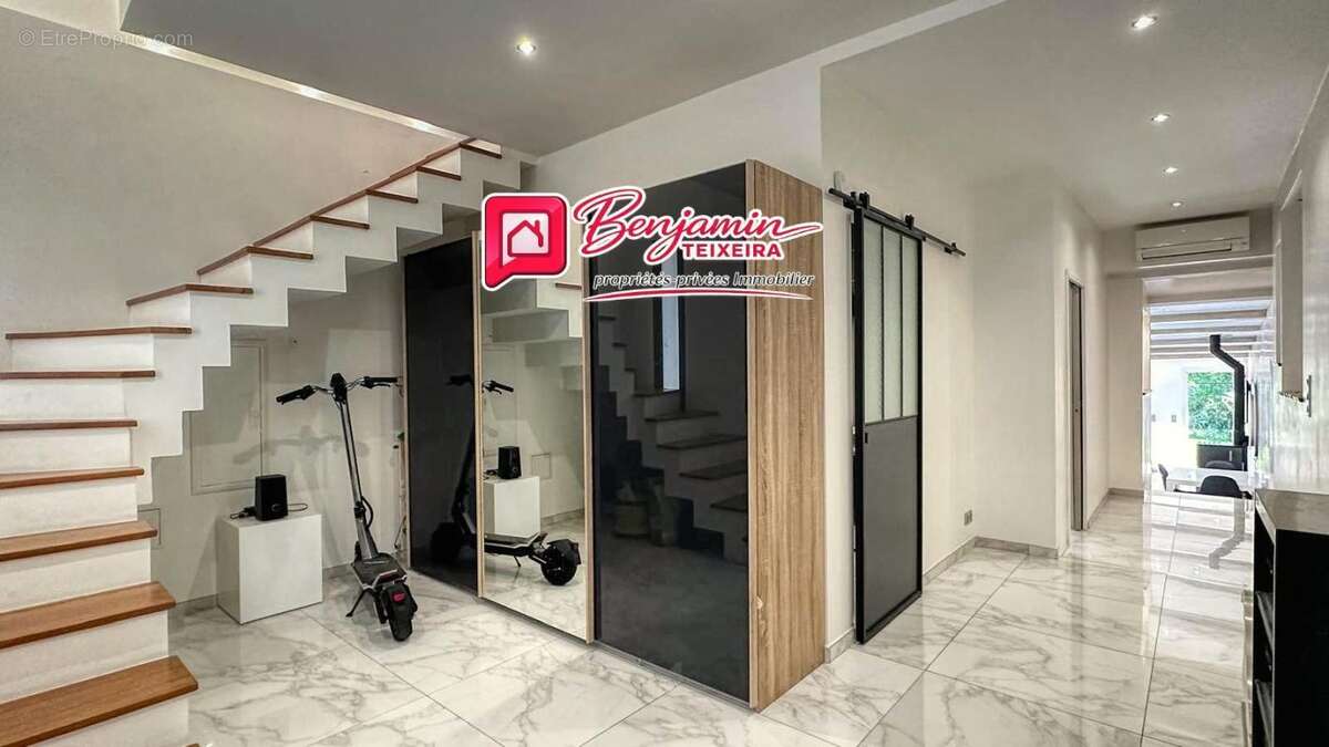 Maison Roquebrune Sur Argens 4 pièce(s) 109.85 m2 - photo 9