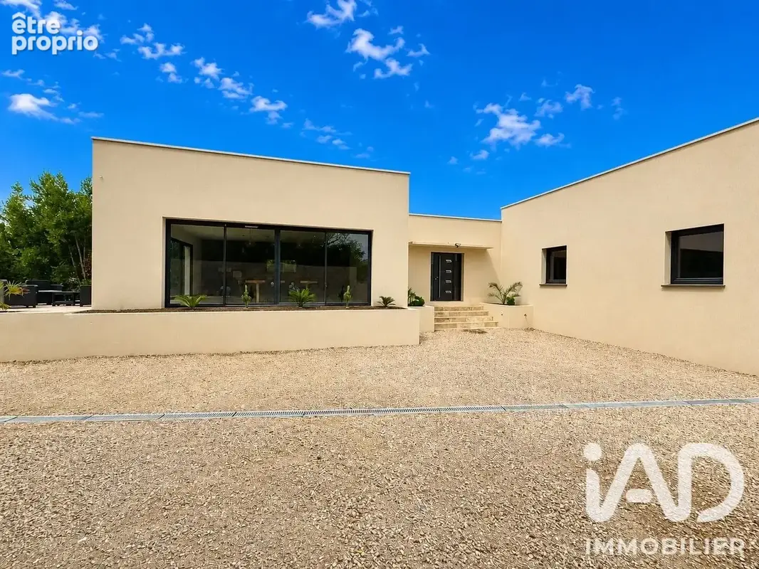 Photo 1 - Maison à GENERAC