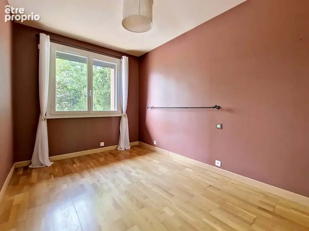 Maison ind 5 chambres terrain 1200 m2  - parking - garage possible - calme - vue panoramique montagne - photo 18
