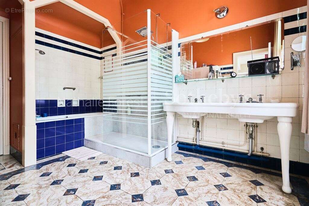 Maison à LA MADELEINE