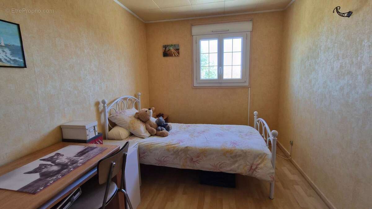 Maison à OLLAINVILLE