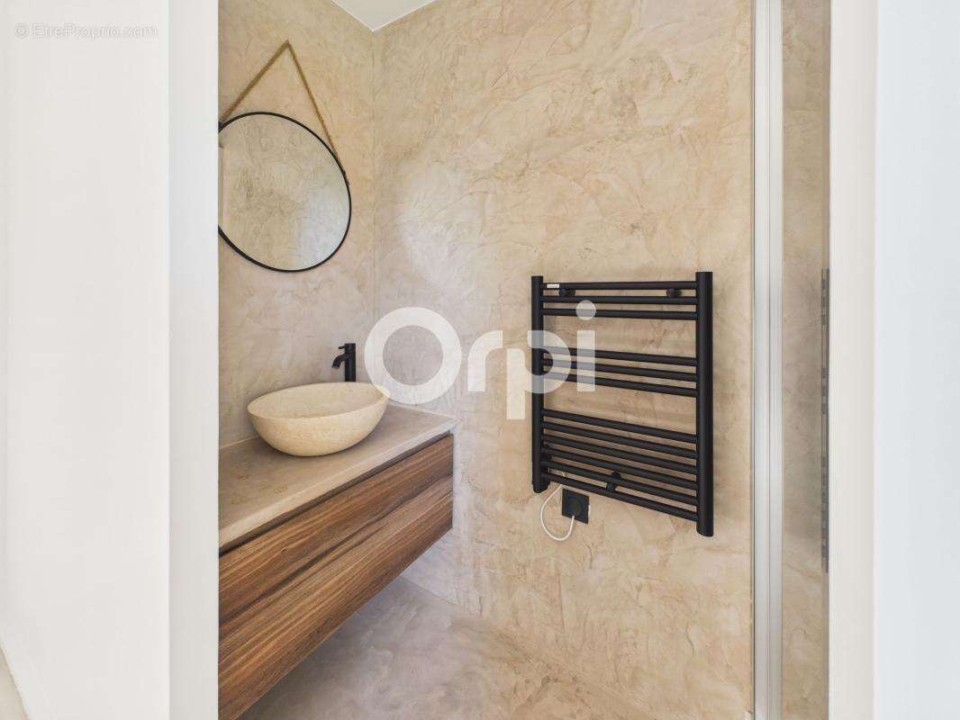 Maison à MANDELIEU-LA-NAPOULE