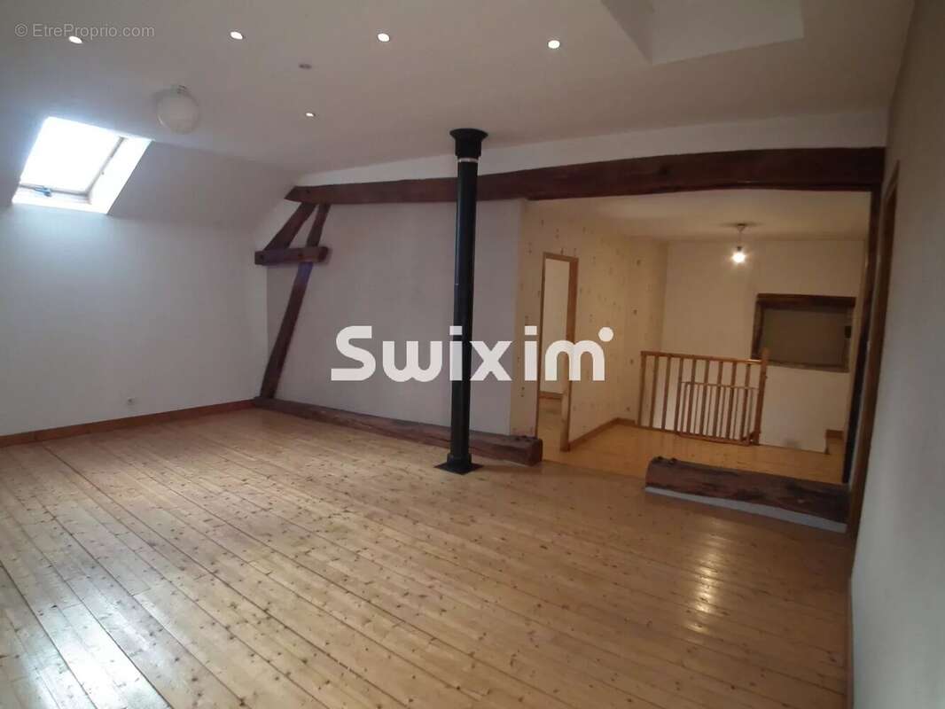 Maison à LONS-LE-SAUNIER