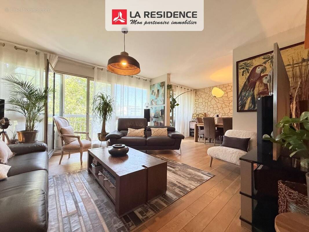 Appartement à VELIZY-VILLACOUBLAY