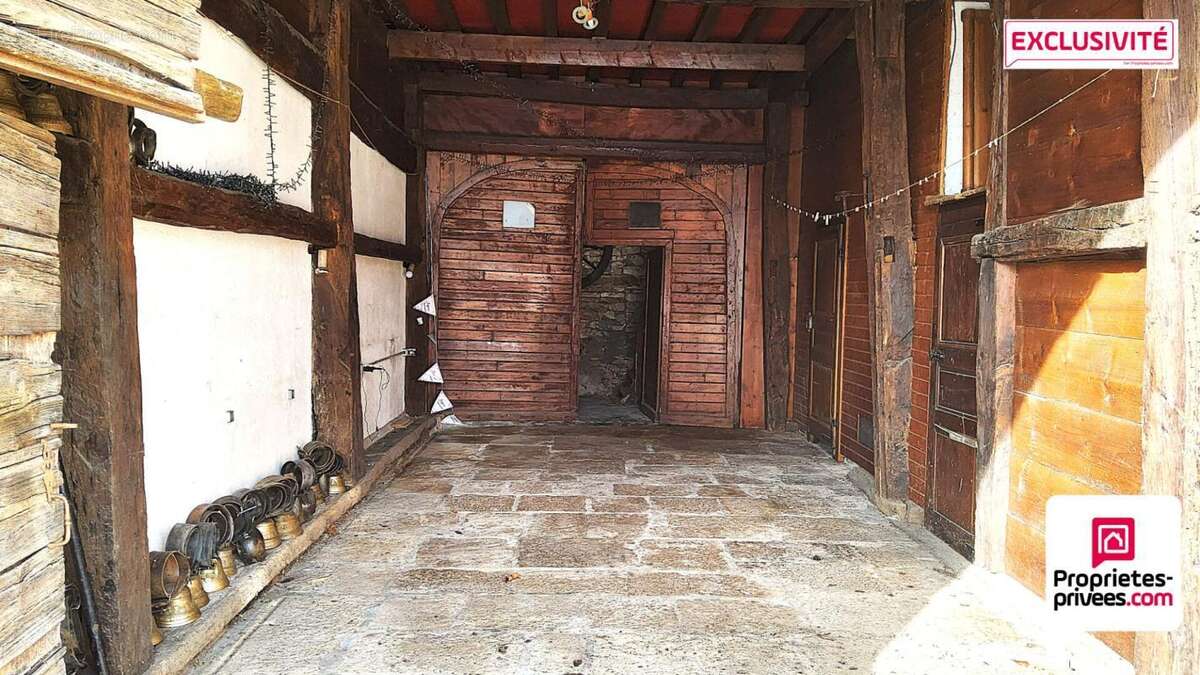 Maison à MONTECHEROUX