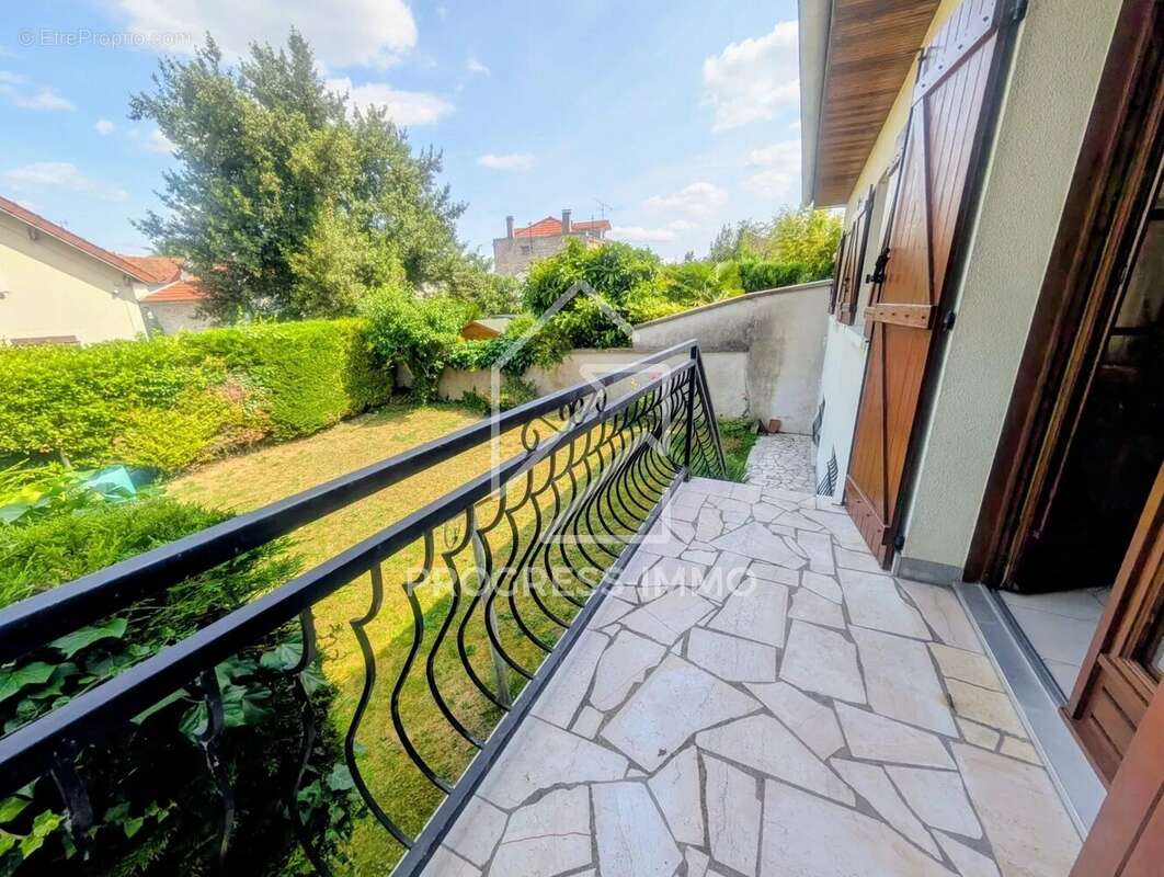 Maison à CHAMPIGNY-SUR-MARNE