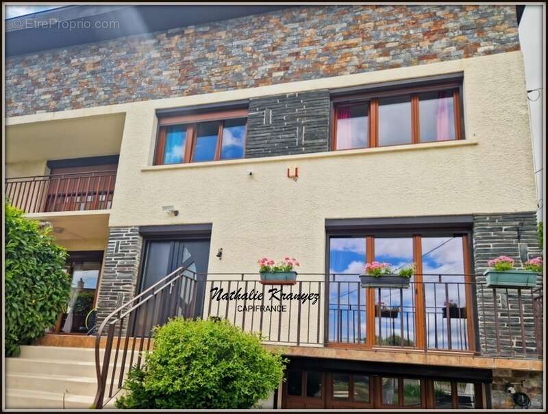 Maison à ATTIGNY