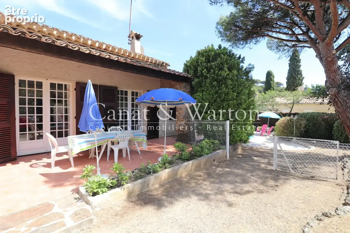 À gigaro: proche de la plage, villa de plain pied avec piscine - photo 6