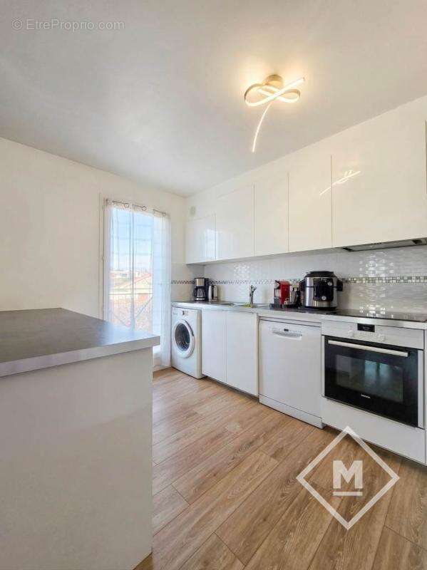 Appartement à MARSEILLE-9E