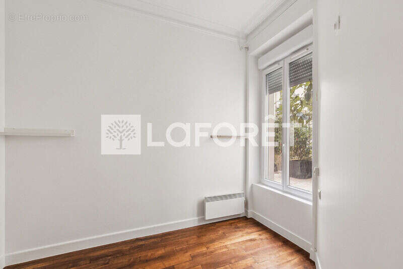 Appartement à PARIS-7E